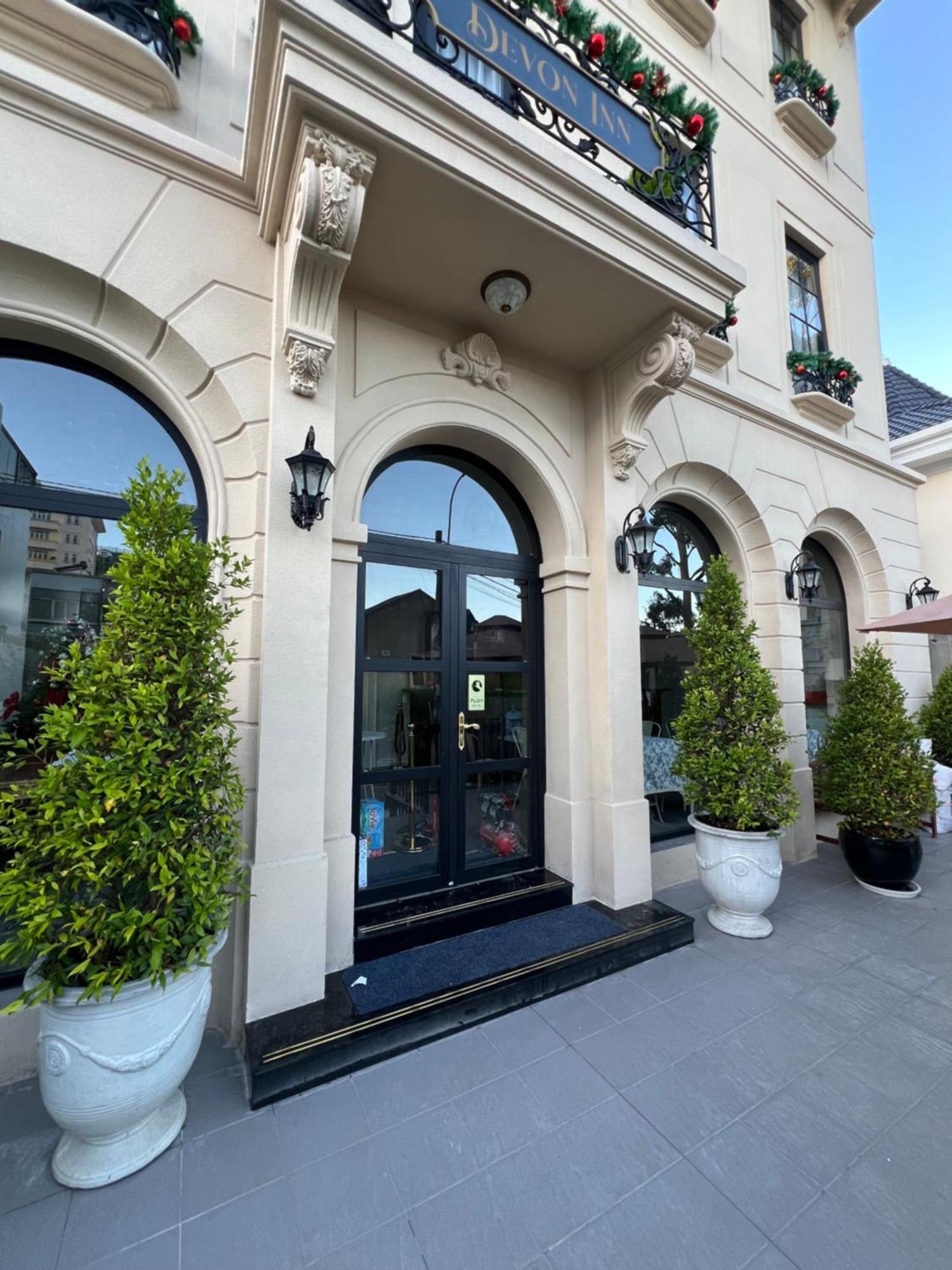 Devon Inn Khu Chi Lăng Exterior foto
